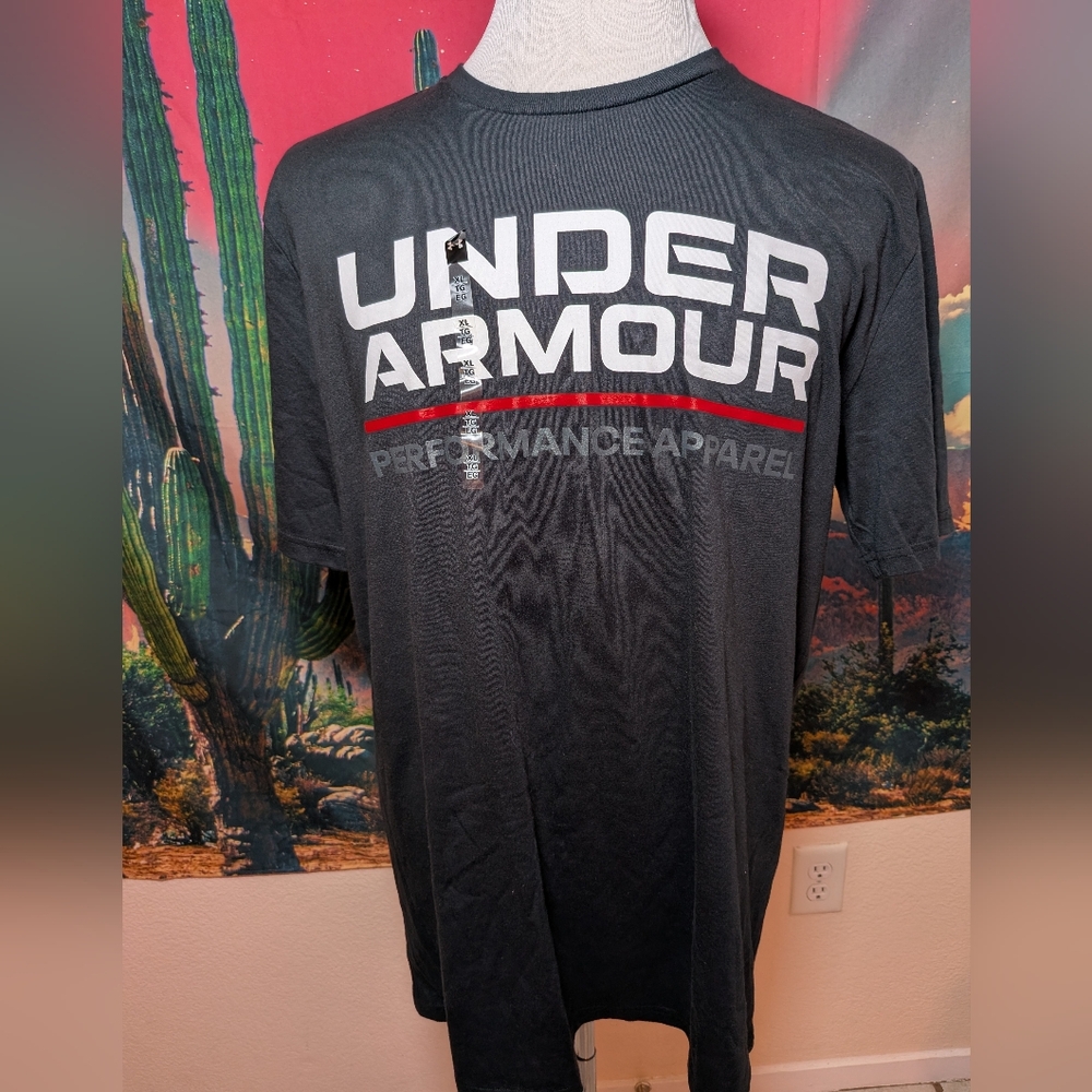Under Armour Short Sleeve T-Shirt Black Men's Size XL loose fit